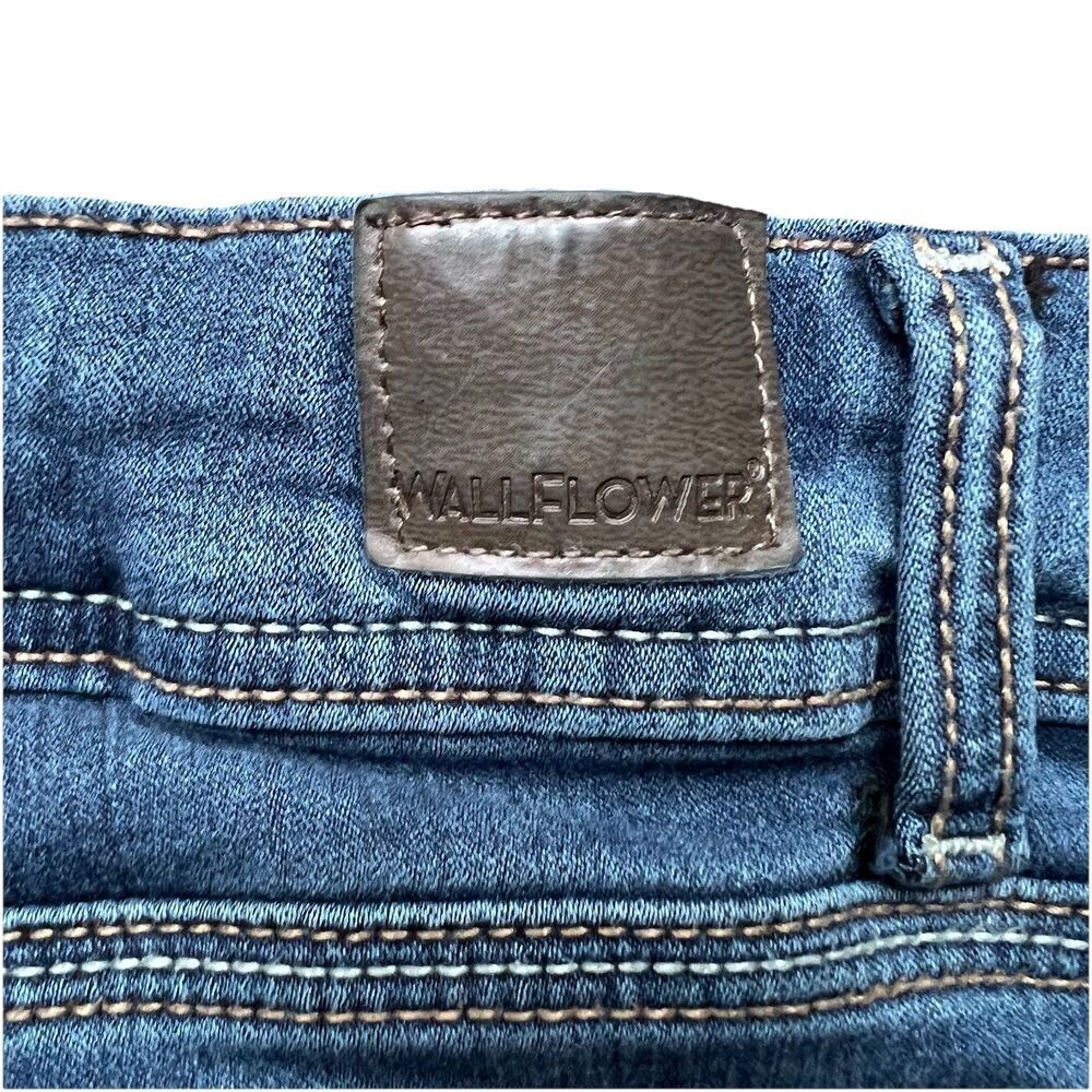 Wallflower Instasoft Ultra Fit Skinny Denim Dark Blue Jeans Women's 13 Long - Picture 9 of 10